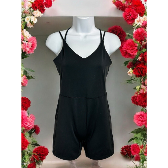 All in Motion Black Athletic Bodysuit Short Sz M Strappy Seamless Jumpsuit - Picture 1 of 6